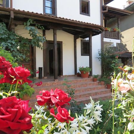 Oazis Guesthouse Lovech Exterior foto