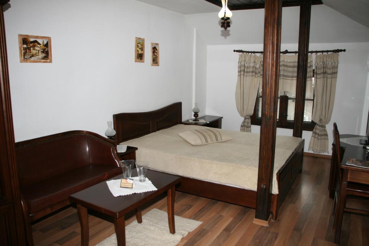 Oazis Guesthouse Lovech Exterior foto