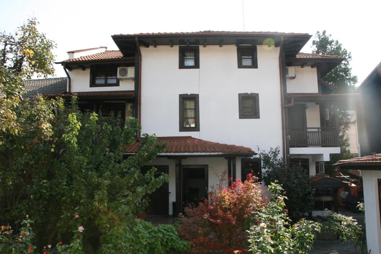 Oazis Guesthouse Lovech Exterior foto