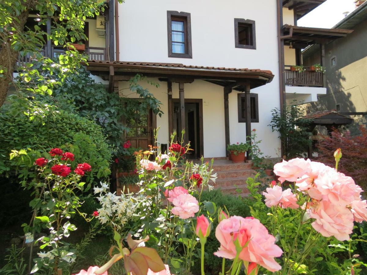 Oazis Guesthouse Lovech Exterior foto