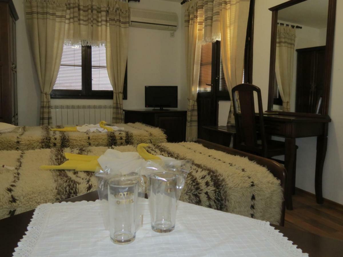 Oazis Guesthouse Lovech Exterior foto